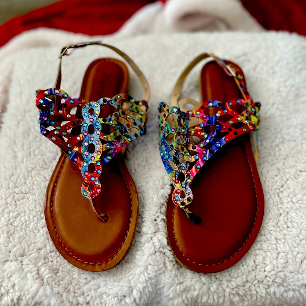 Very cute and comfortable sandals